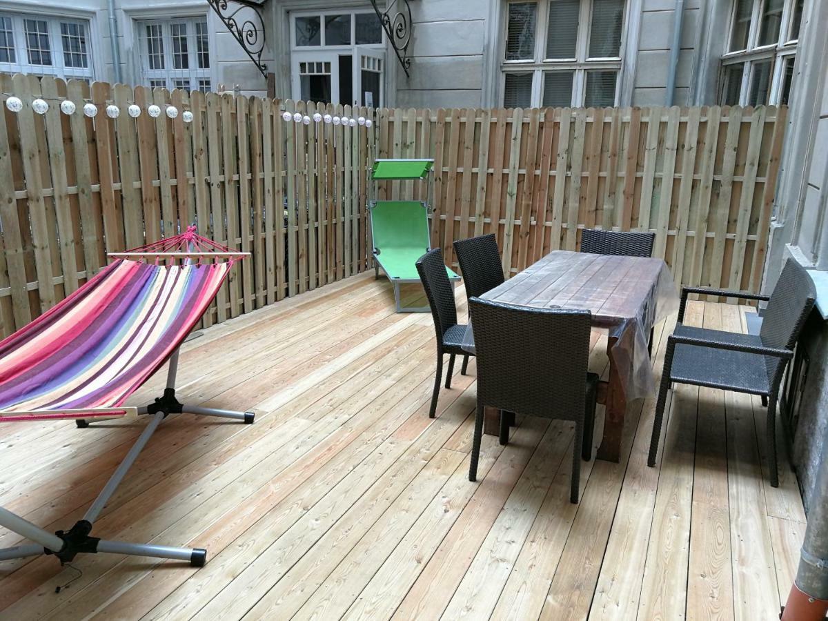 Prater&center Mit Eigener Terrasse Apartment *